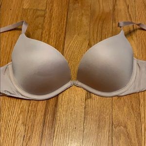Victoria’s Secret Dream Angels Padded Demi Bra